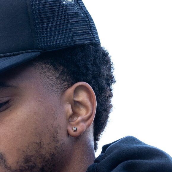 Small Mens Yellow Gold 925 Sterling Silver Black Onyx Princess Cut Stud Earrings - Picture 3 of 5